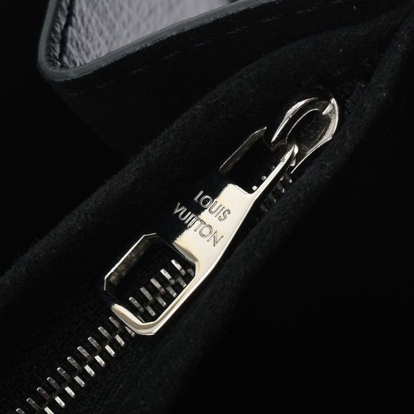 Louis Vuitton Giant Reverse monogram  Dauphine MM Monogram Shoulder Bag Brown - Picture 10 of 12